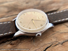 Load image into Gallery viewer, Doxa in Large Case with Light 'Creme Brulee' Aged Dial, Manual, 38mm
