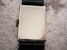 Load image into Gallery viewer, Elgin Early Model with Silvery Aged Dial and Scrolled Lugs, Manual, 20x35mm