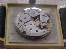 Load image into Gallery viewer, Eterna Square 18K Gold, Manual, 26mm x 34mm