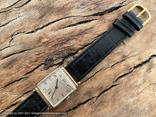 Load image into Gallery viewer, Elgin Early 1940s with Perfect Lightly Spotted Patina Dial and Scripty Black Numbers, Manual, 23x35mm