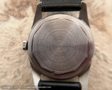 Load image into Gallery viewer, Favre-Leuba 'Sea Chief' in Stunning Maroon Dial with Date, Manual, 35mm