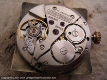 Load image into Gallery viewer, Girard-Perregaux Checkered Golden Dial with Date in Square Case, Manual, 29x29mm