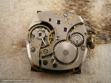 Load image into Gallery viewer, Black Dial Large Format Gruen Veri-Thin Curvex, Manual, 25x38mm