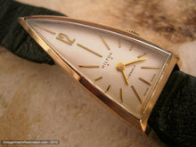 Load image into Gallery viewer, Amazing Ladies Triangular Gold Filled Hilton with Original Bracelet, Manual, Triagular