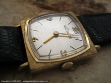 Load image into Gallery viewer, Minty Square 'TV Style' LeCoultre in 14K Gold Case, Manual, 26x26mm