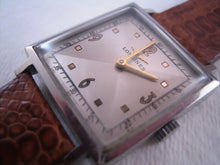 Load image into Gallery viewer, Longines Square Two-Toned Gem, Manual, 28x36mm