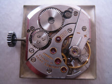 Load image into Gallery viewer, Longines Square Two-Toned Gem, Manual, 28x36mm