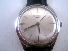 Load image into Gallery viewer, Longines with understated elegance, Manual, 35mm