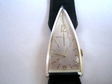 Load image into Gallery viewer, Louvic Triangular Mystery, Manual, 48x22mm