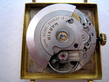 Load image into Gallery viewer, Marvin 18K Gold Square, Automatic, 29x29mm