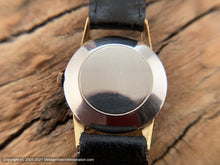 Load image into Gallery viewer, Movado Silver White Textured Pattern Dial with Golden Markers, Manual, 31.5mm