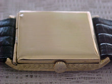 Load image into Gallery viewer, Omega Squared Solid 18k, Manual, 29mmx33mm