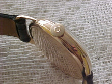 Load image into Gallery viewer, Omega Solid 18K Gold, Cal. 283, Manual, Large 35mm