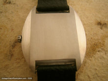 Load image into Gallery viewer, Omega Seamaster in an Integrated Tonneau-Style Case with Date, Automatic, Large 35mm