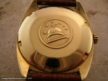 Load image into Gallery viewer, 18K Gold Omega Constellation Chronometer Tonneau, Automatic, 35x40mm