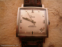 Load image into Gallery viewer, Square and Stylish German Stowa, Manual, 28x28mm