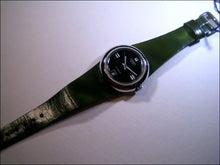 Load image into Gallery viewer, Modern design Tissot with date, Automatic, 36mm