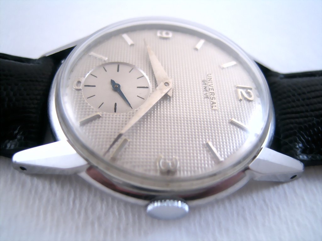 Beautiful Universal Geneve Honeycomb Textured Dial, Manual