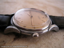 Load image into Gallery viewer, Universal Geneve Salmon-Gold Dial ca. 1940's, Manual, Large 35mm