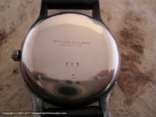 Load image into Gallery viewer, Universal Geneve Salmon-Gold Dial ca. 1940's, Manual, Large 35mm