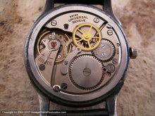 Load image into Gallery viewer, Universal Geneve Salmon-Gold Dial ca. 1940's, Manual, Large 35mm