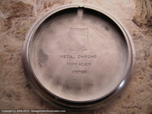 Load image into Gallery viewer, Early 1940s Universal Cal 262 with Original Dial, Manual, 33mm