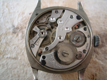 Load image into Gallery viewer, Elegant and Stylish Original Van Buren Nickel Tonneau 1920 Gem, Manual, 31x37mm