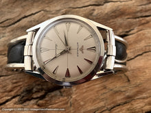 Load image into Gallery viewer, Wittnauer Cross Hair Light Cream Dial with Original Box, Automatic, 34mm