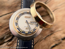 Load image into Gallery viewer, Wyler Incaflex Dynastar 'Lifeguard' Three-Tone Dial with Day/Date in Hefty Case, Automatic, 38.5mm