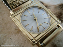 Load image into Gallery viewer, Square Design Solid 14K Gold Dress Zodiac, Manual, 26x35.5mm