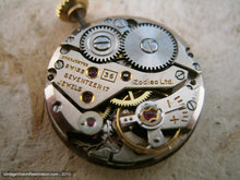 Load image into Gallery viewer, Square Design Solid 14K Gold Dress Zodiac, Manual, 26x35.5mm