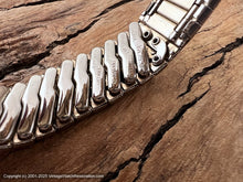 Load image into Gallery viewer, Waltham Curvy Hands Date with Original Drema Scissor Bracelet, Manual, 32mm
