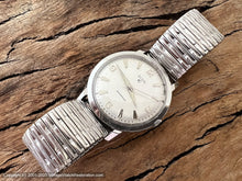 Load image into Gallery viewer, Elgin Stellar Oyster-White Dial with Recessed Crown, Manual, 34mm
