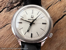 Load image into Gallery viewer, Accutron 1971 NOS Brushed Oval Case with Original Box, Electric, 38x40mm
