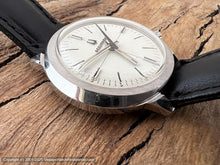 Load image into Gallery viewer, Accutron 1971 NOS Brushed Oval Case with Original Box, Electric, 38x40mm
