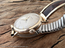 Load image into Gallery viewer, Croton 'Aquamatic' NOS with Perfect Dial and Bracelet, Automatic, 32.5mm
