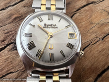 Load image into Gallery viewer, Accutron 1967 Gold-Black Roman Numerals and Gold &amp; Black Bracelet, Date, Electric, 34mm
