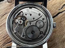 Load image into Gallery viewer, Girard-Perregaux Sea Hawk Classic, Manual, Large 34mm
