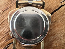 Load image into Gallery viewer, Bulova Shield Design Case 23 Jewels, Manual, 32mm
