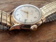 Load image into Gallery viewer, Elgin Deluxe Shockmaster Green Lumed Numbers and Hands, Manual, Large 34mm
