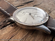 Load image into Gallery viewer, Wittnauer Silver Dial with Notched Design Bezel, Automatic, 32.5mm

