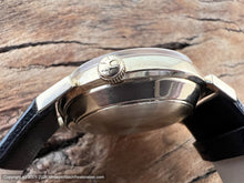 Load image into Gallery viewer, Hamilton Electric 'Nautilus 400' Cal 505 c.1962/63, Electric, 31.5x37mm
