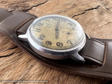 Load image into Gallery viewer, Elgin 'Shockmaster' 1950 Military Style with Mustard-Yellow Patina Dial, Manual, 31mm

