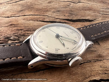 Load image into Gallery viewer, Longines Military with Perfect Champagne Dial, Green Lume, Manual, 33.5mm
