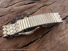 Load image into Gallery viewer, Bulova 1937 'American Clipper' Stepped Case with Lovely Bracelet, Manual, 26x36.5mm
