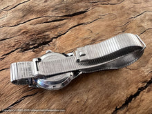 Load image into Gallery viewer, Gruen Precision w/ Amber Dial Patina and Forster Komfit Bracelet, Automatic, 32mm
