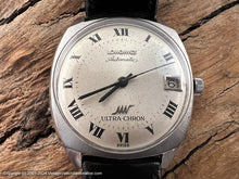 Load image into Gallery viewer, Longines Ultra-Chron Bold Roman Dial in Square Tonneau Case, Automatic, 33.5x33.5mm
