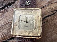 Load image into Gallery viewer, Leonard Geneve NOS 'Gold Ingot' Style Case, Quartz, 28.5x30mm

