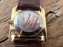 Load image into Gallery viewer, Leonard Geneve NOS 'Gold Ingot' Style Case, Quartz, 28.5x30mm
