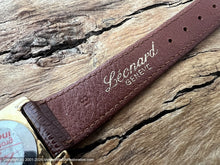 Load image into Gallery viewer, Leonard Geneve NOS 'Gold Ingot' Style Case, Quartz, 28.5x30mm

